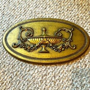 Gorgeous gold plaque